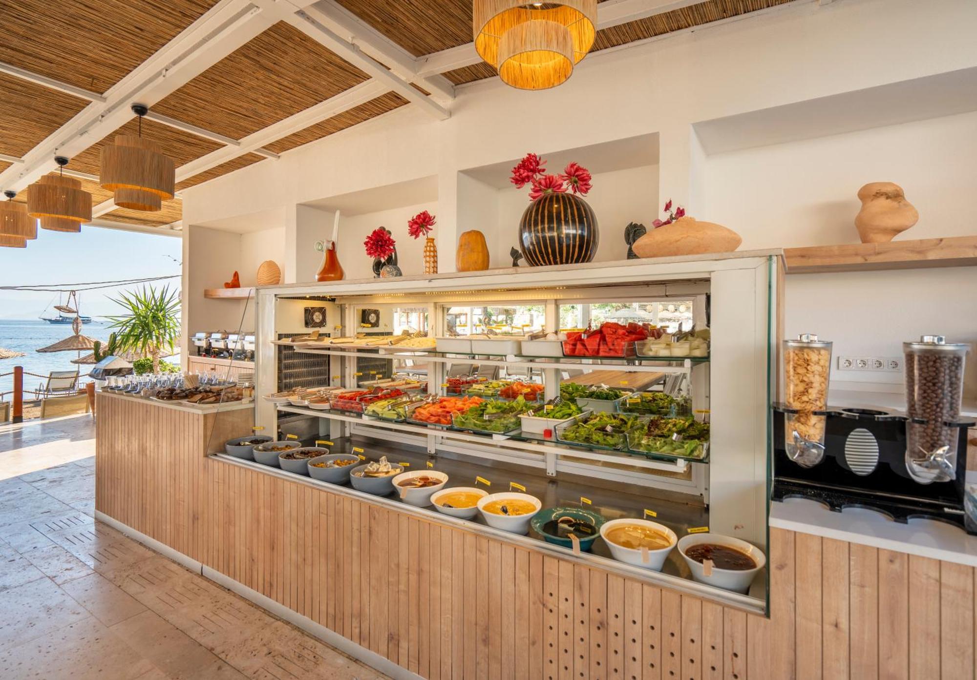Daphnis Hotel Golturkbuku Bagian luar foto